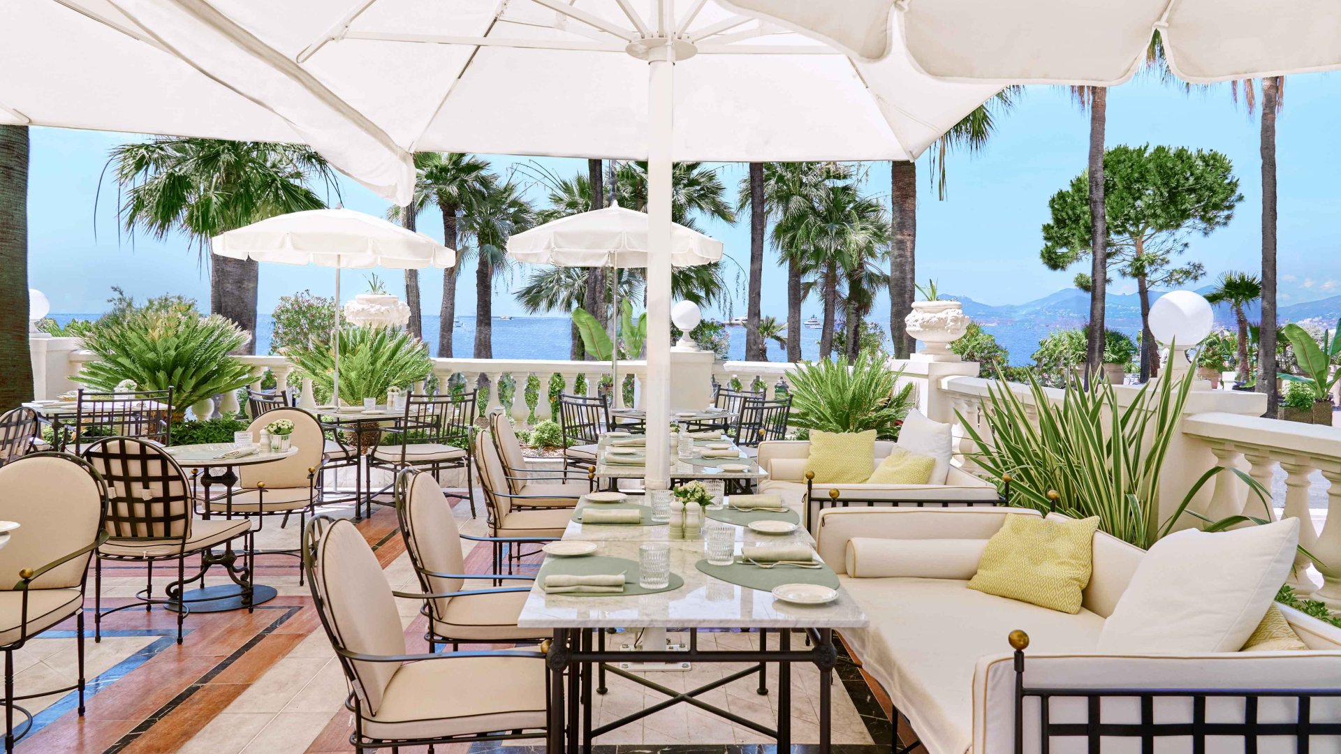 Riviera Restaurant Terrasse face à la mer